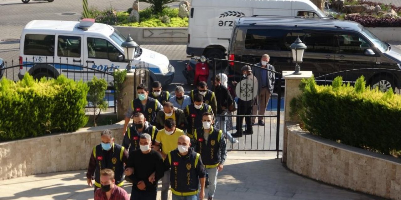 Canan Karatay’ı dolandıran şebeke üyeleri tutuklandı