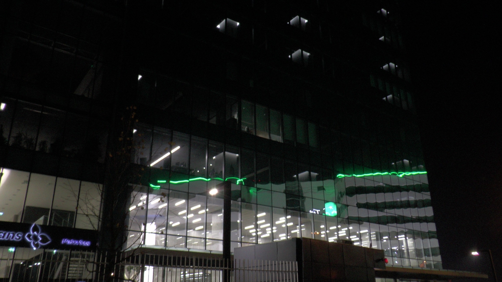 Ümraniye’de 24. Katta İşçi Kurtarma Operasyonu