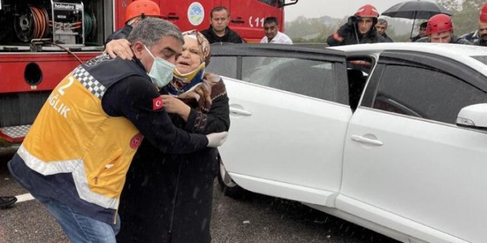 Otoyolda Facia: 15 araç birbirine girdi