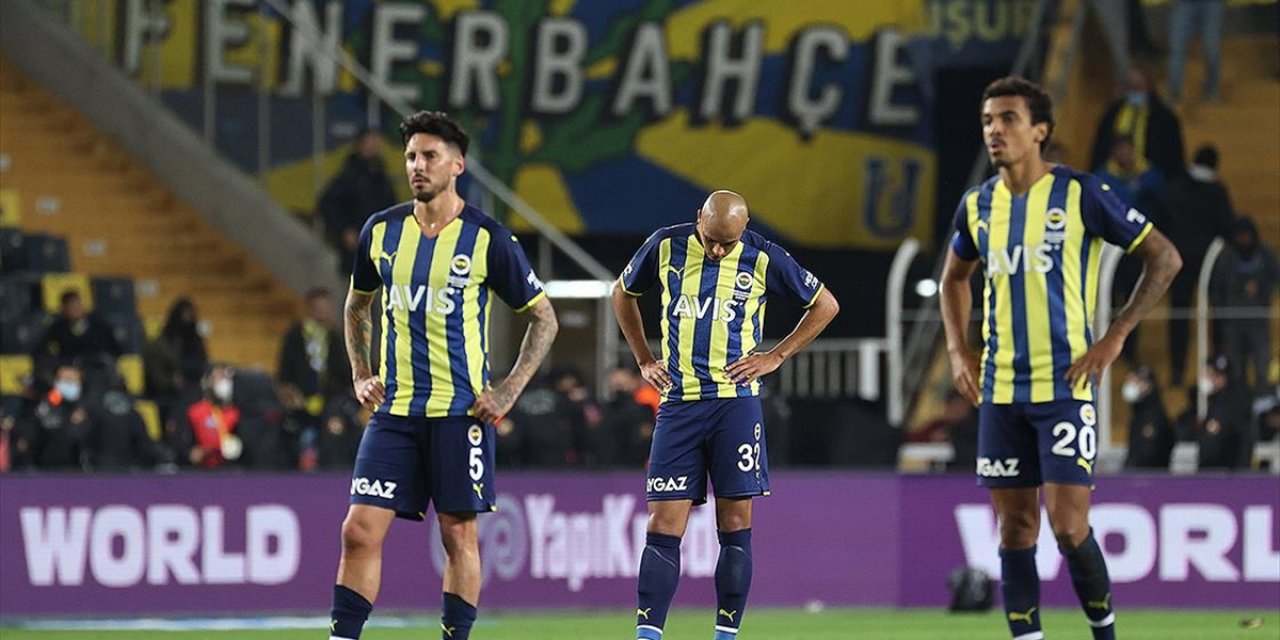 Fenerbahçe Ligde Üst Üste 2. Mağlubiyetini Yaşadı