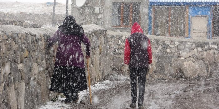 Ardahan’da kar yağışı etkili oldu