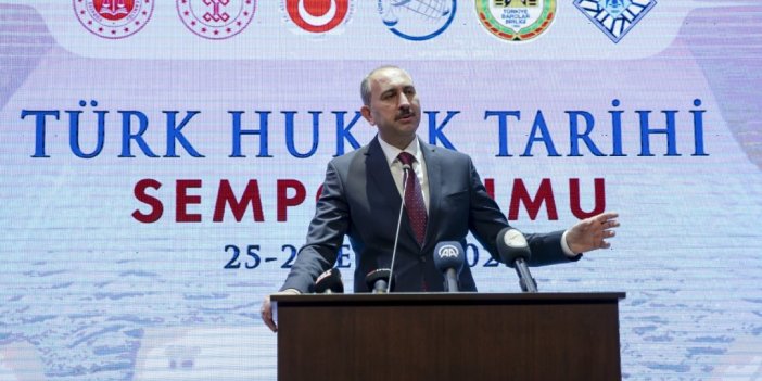 Adalet Bakanı Gül: “Kanun-i Esasi’nin geç olmayan bir tarihte ortaya çıkmıştır”