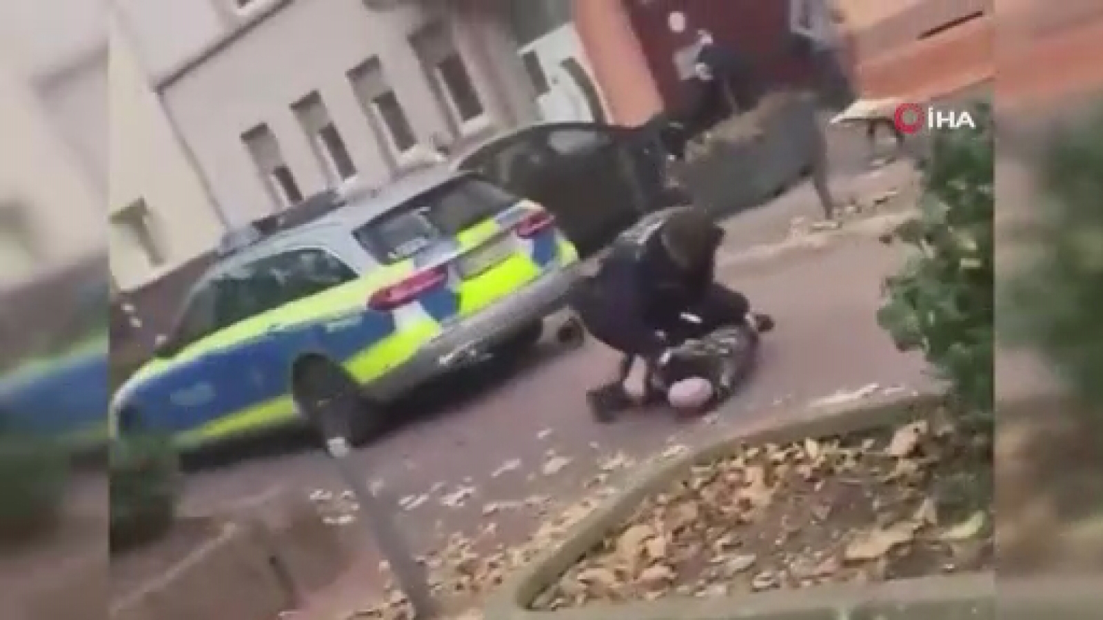 Alman Polisinden 25 Yaşındaki Gence Orantısız Güç