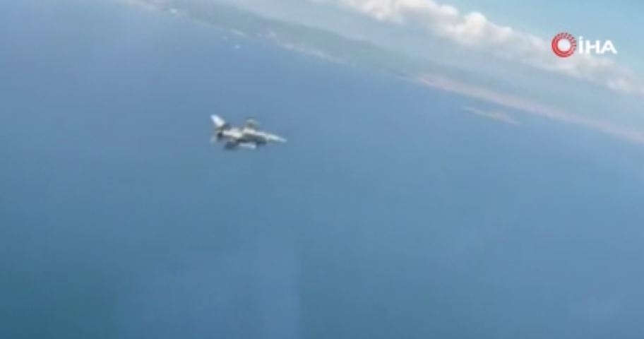 MSB: “Su Üstü Unsurlarına Karşı Hava Harekatı eğitimi başarıyla gerçekleşti”