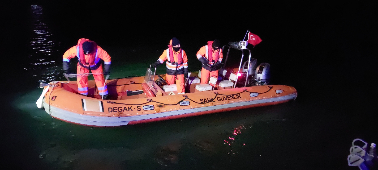 Tekirdağ’da Alabora Olan Bottaki Kayıp Şahsı Arama Çalışmaları Sürüyor