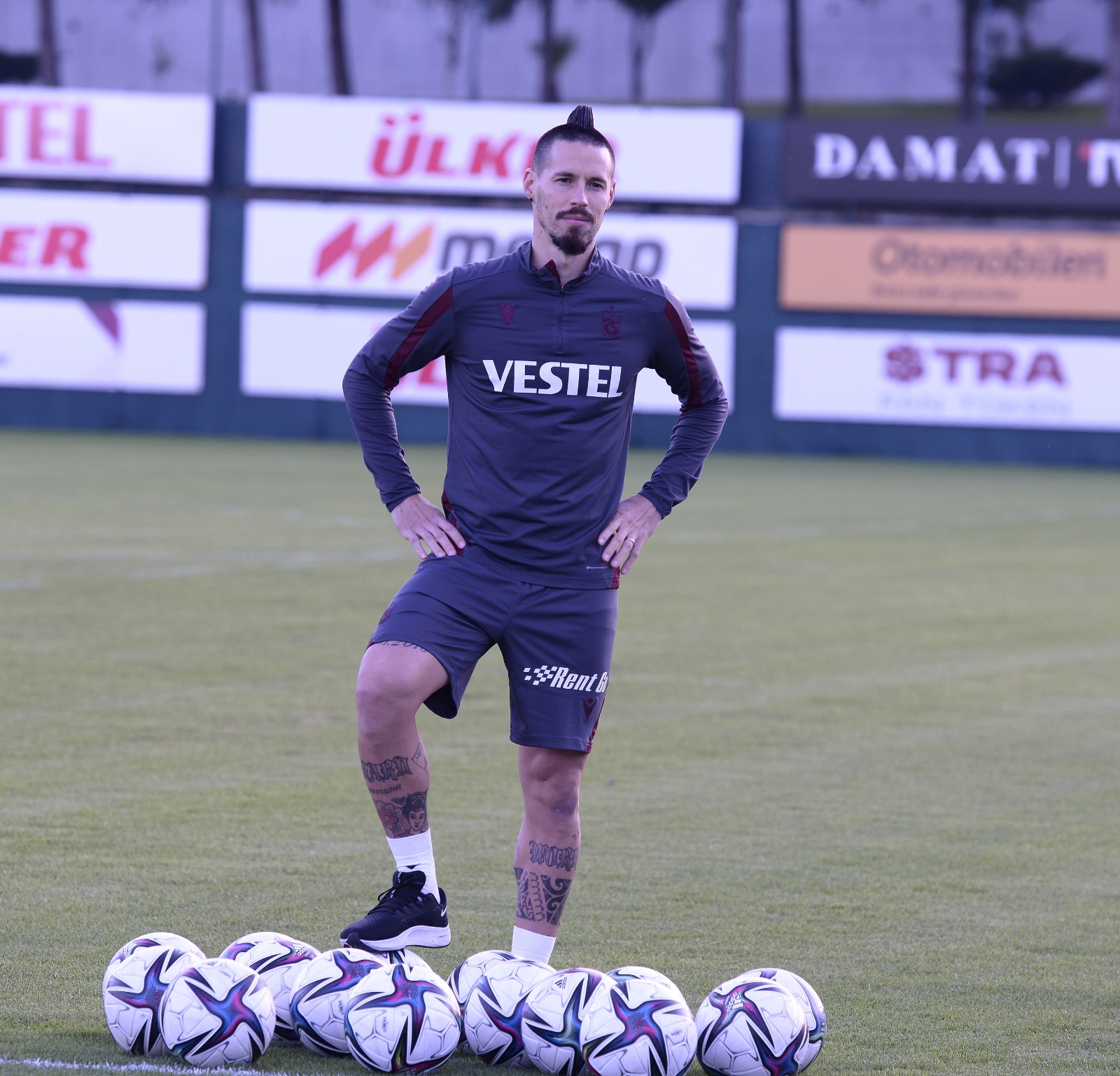 Hamsik: "Lider Olmanın Keyfini Çıkarıyoruz"