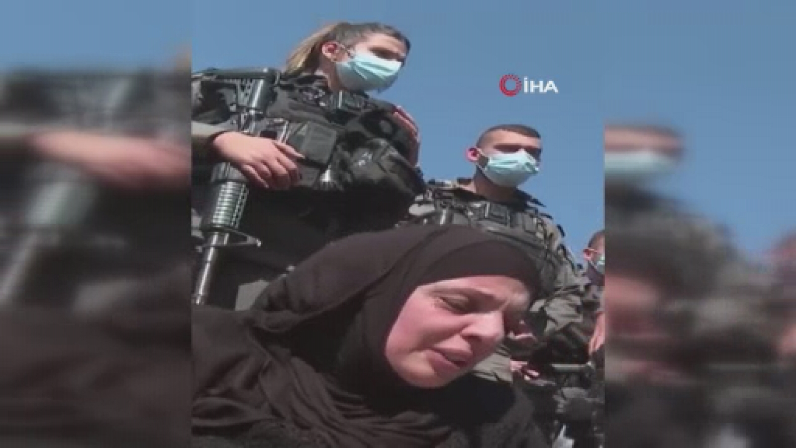 İsrail güçleri Kudüs’te bulunan Yusufiye Mezarlığındaki yıkımda 2 Filistinliyi gözaltına aldı