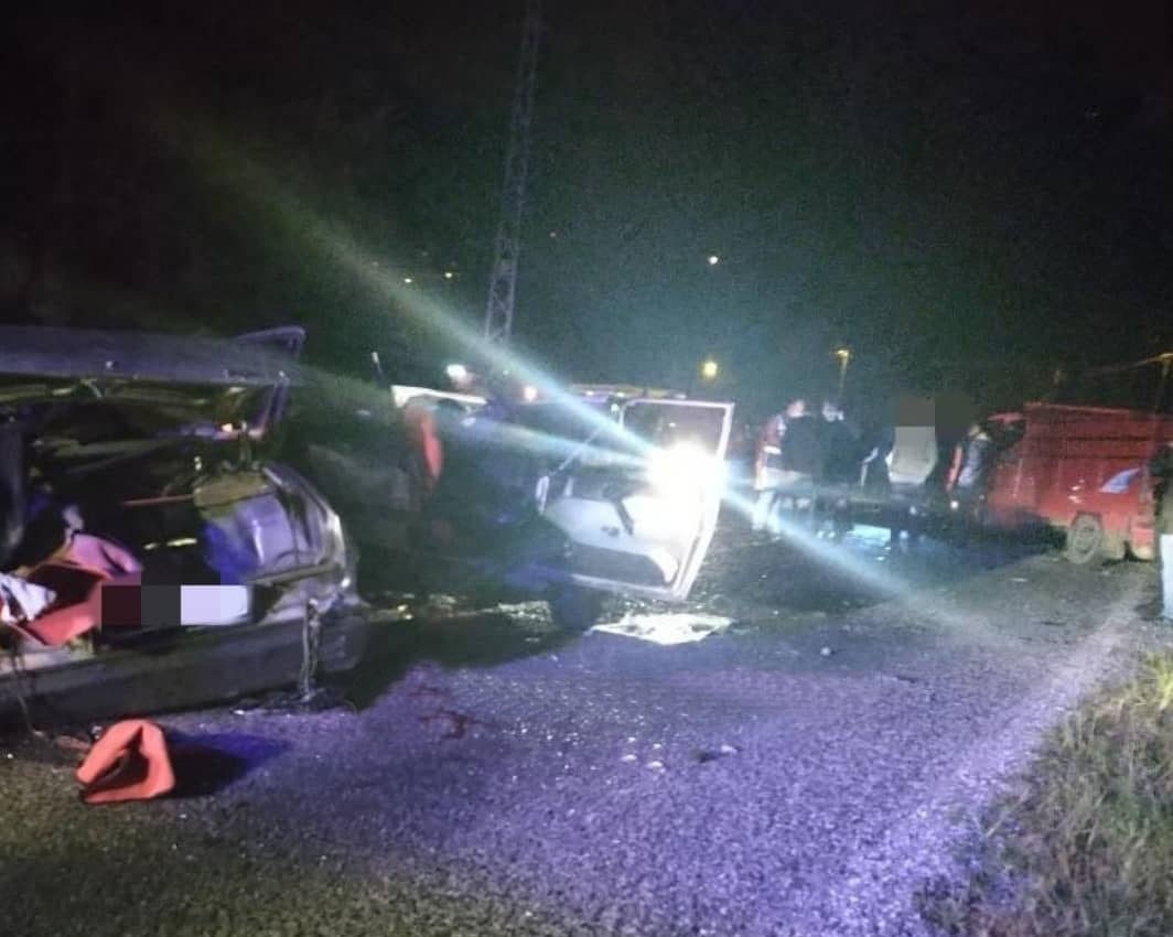 Giresun’da kamyonet ile otomobil çarpıştı: 1 ölü, 5 yaralı