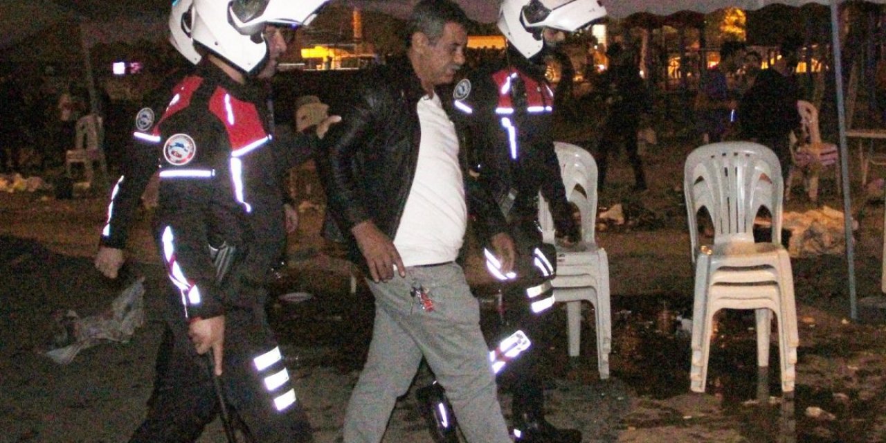 Antalya'da bir sokak düğününde ortalık savaş alanına döndü