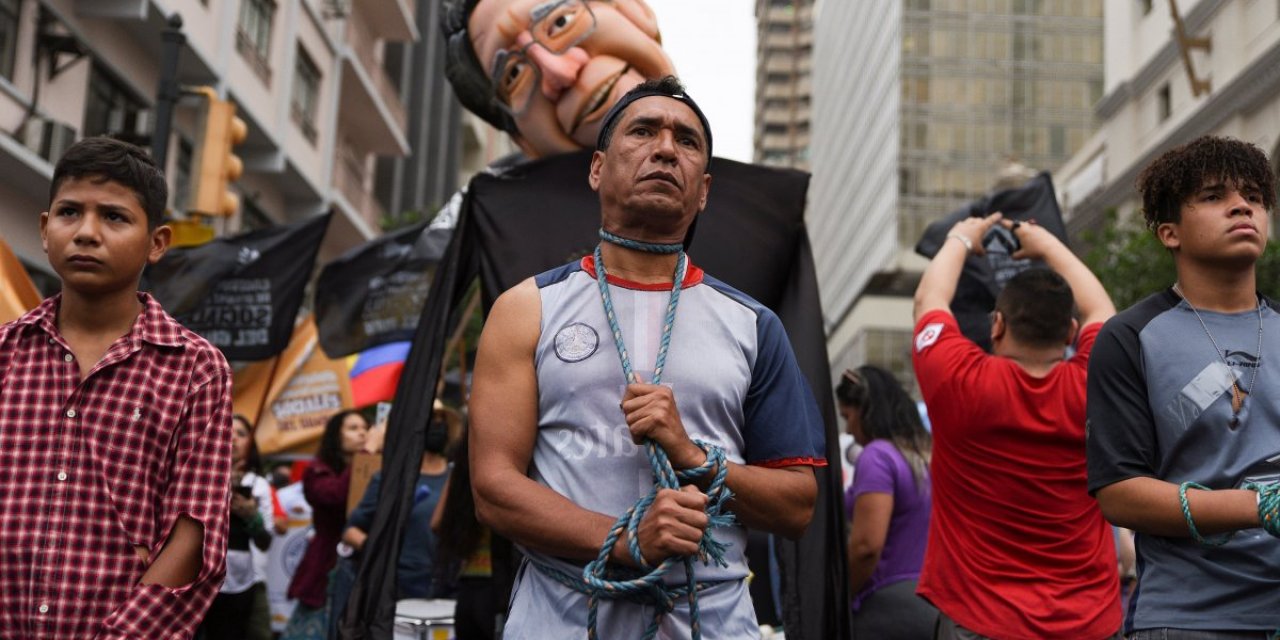 Ekvador'da protesto esnasında çıkan olaylarda 18 kişi gözaltına alındı