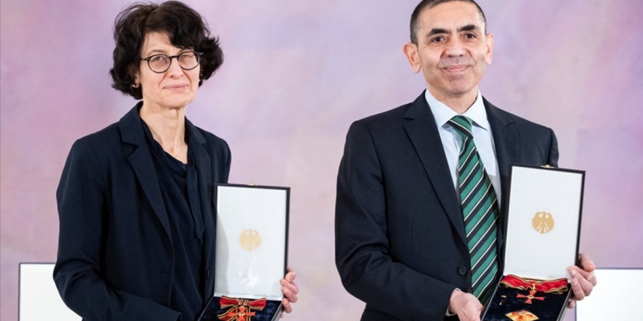 Uğur Şahin ve Özlem Türeci: Korona aşısı 30 yıllık bir araştırmanın ürünü