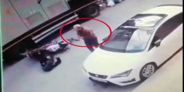 İnsanlık ölmüş dedirten motosiklet kazası kamerada