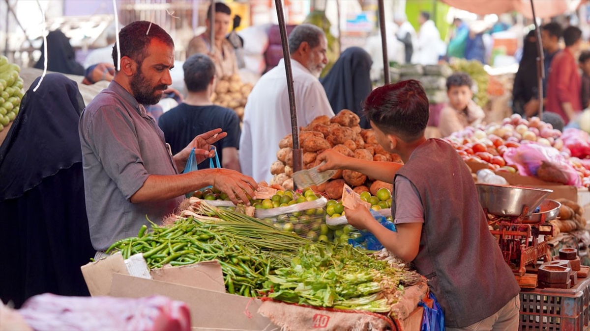 Yemen Riyalindeki Değer Kaybı Ülkede Açlık Korkusunu Körüklüyor