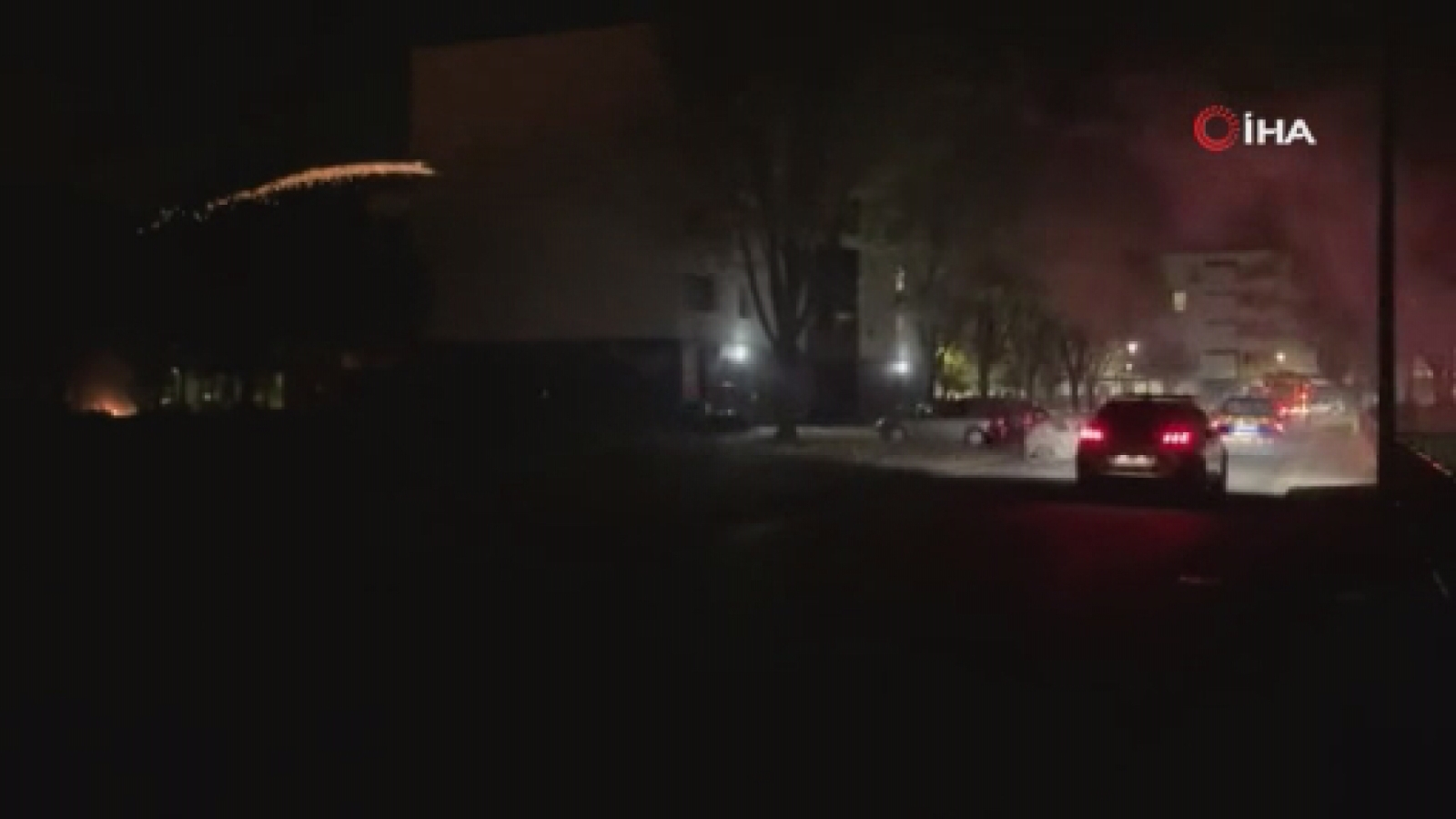 Fransa’da Polis Operasyonuna Tepki Gösteren Grup 13 Aracı Ateşe Verdi