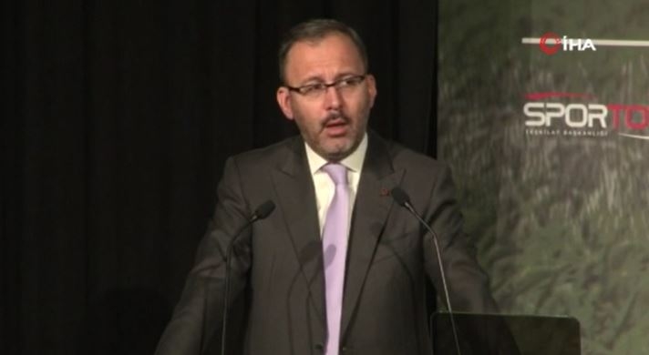 Bakan Kasapoğlu: "Hedefimiz, Türk Futbolunu Bütün Parametrelerde Zirveye Taşımaktır"