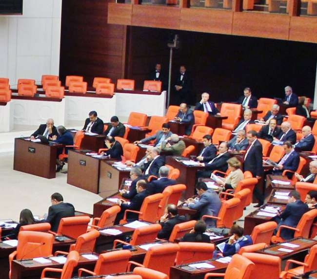 Plan Ve Bütçe Komisyonu’nda ‘Faşist’ Tartışması