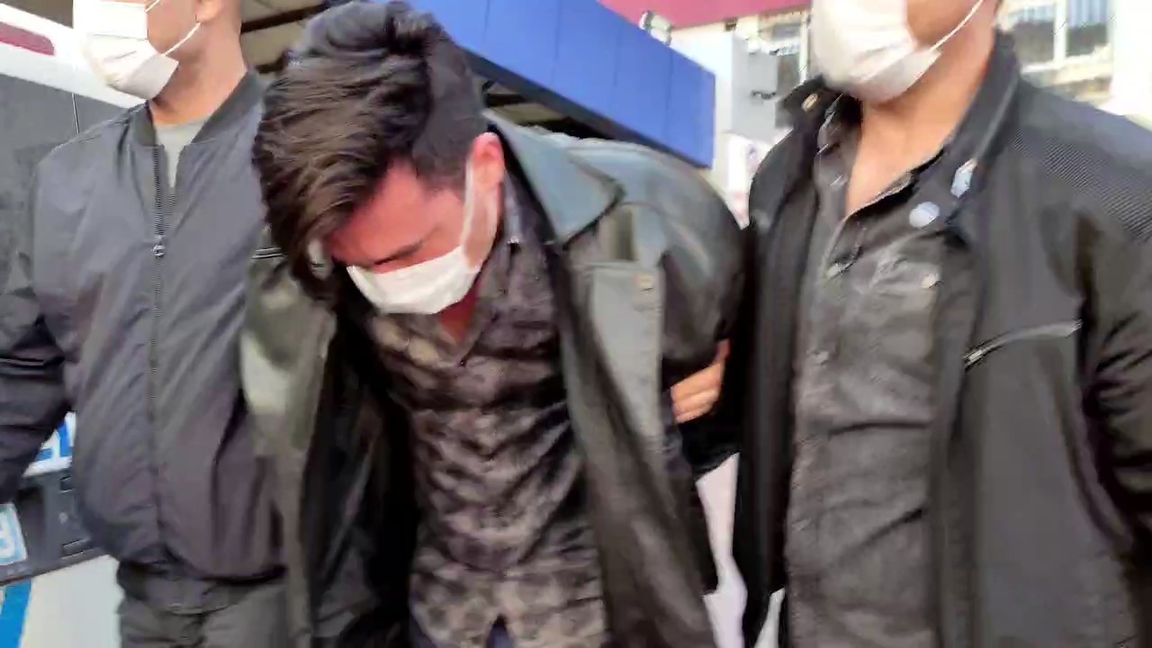 Kendisini Bıçaklayan Üniversiteli Sevgilisini Boğarak Öldürdü