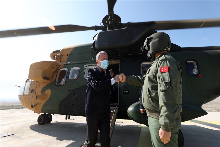 Bakan Akar: "Teröristlerin peşinde olmaya devam edeceğiz"