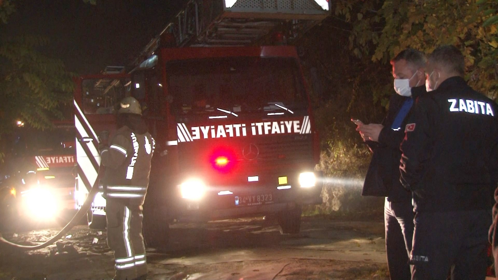 Avcılar’da metruk binada yangın