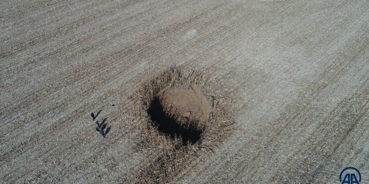 Konya'da 12 metre derinliğinde yeni obruk oluştu