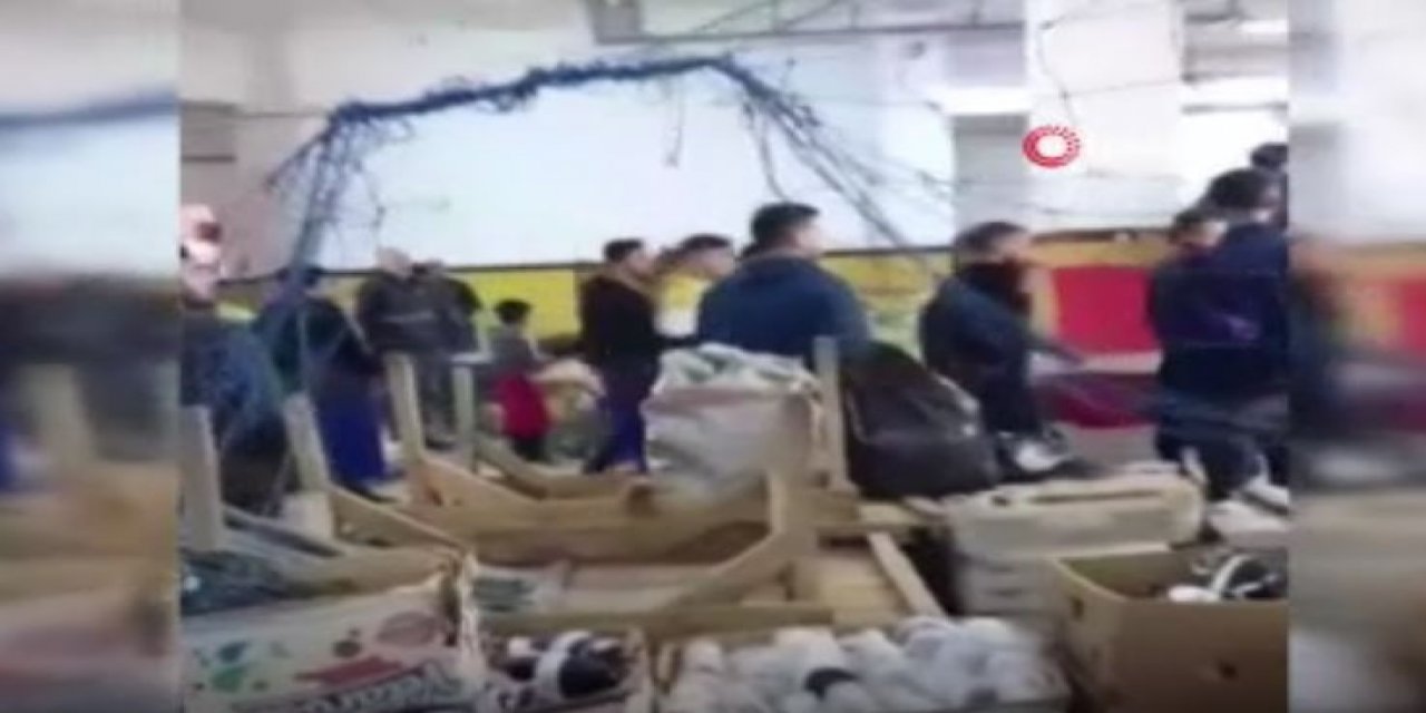 Esenyurt’ta pazarcılar arasında ’tezgahımı devirdin’ kavgası