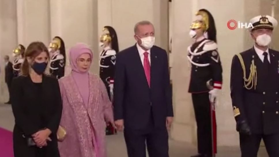 Cumhurbaşkanı Erdoğan, İtalya’da G20 Liderleri Onuruna Verilen Akşam Yemeğine Katıldı