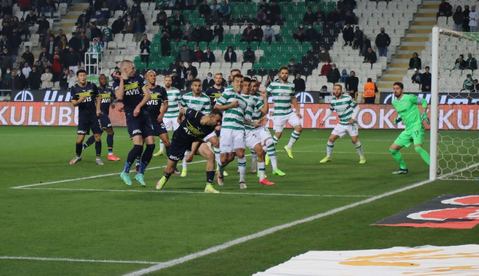 Spor Toto Süper Lig: Konyaspor: 2 - Fenerbahçe: 1 (Maç sonucu)