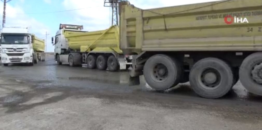 İstanbul’da 800 kamyon şoförü kontak kapattı: “Sadece hak ettiğimizi istiyoruz”