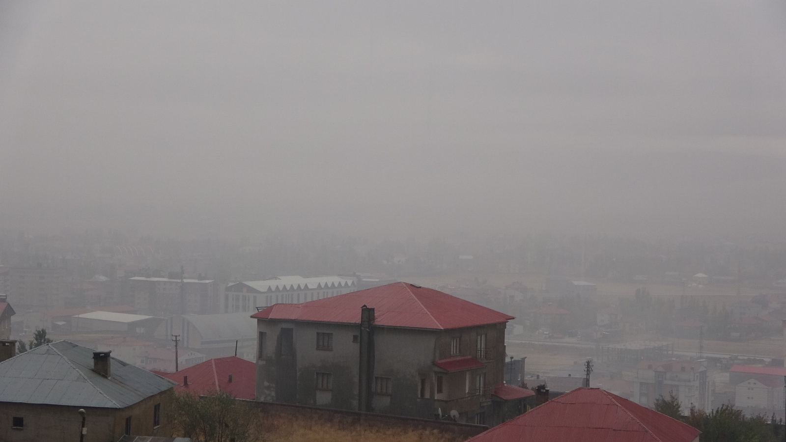 Yüksekova’da yoğun sis