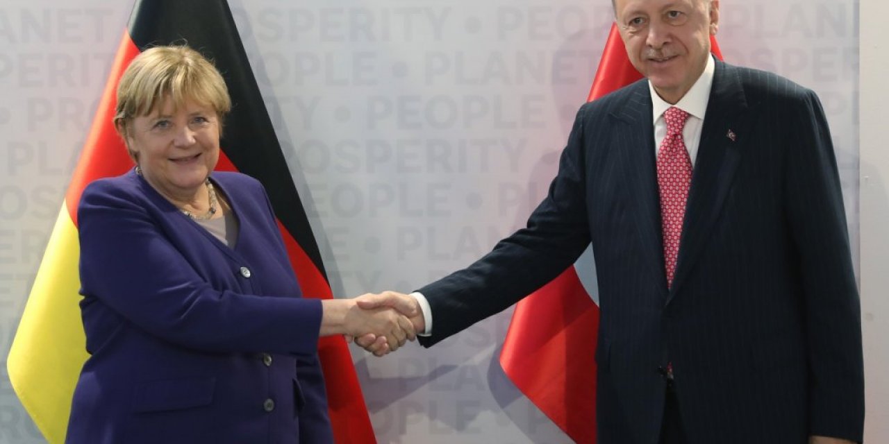 Erdoğan, Almanya Başbakanı Merkel ile görüştü