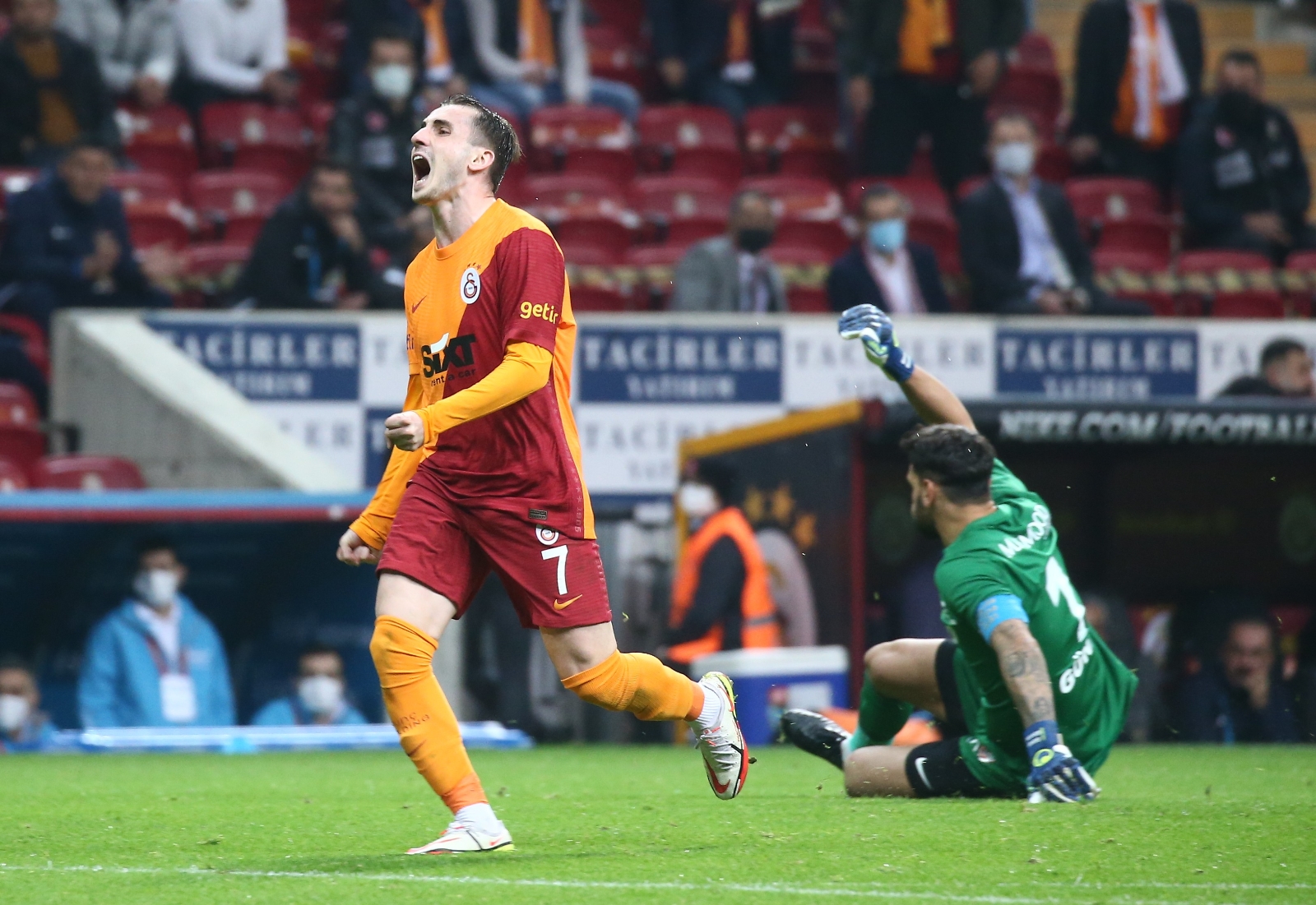 Kerem Aktürkoğlu’nun ligdeki 2. gol sevinci