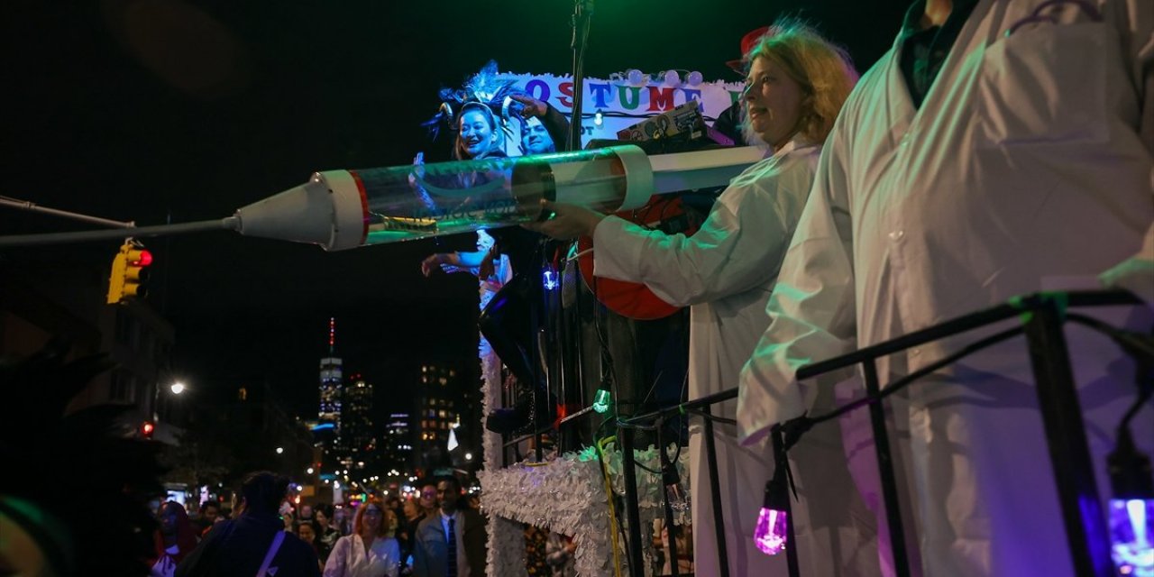 New York'ta Cadılar Bayramı'na özel yürüyüş düzenlendi