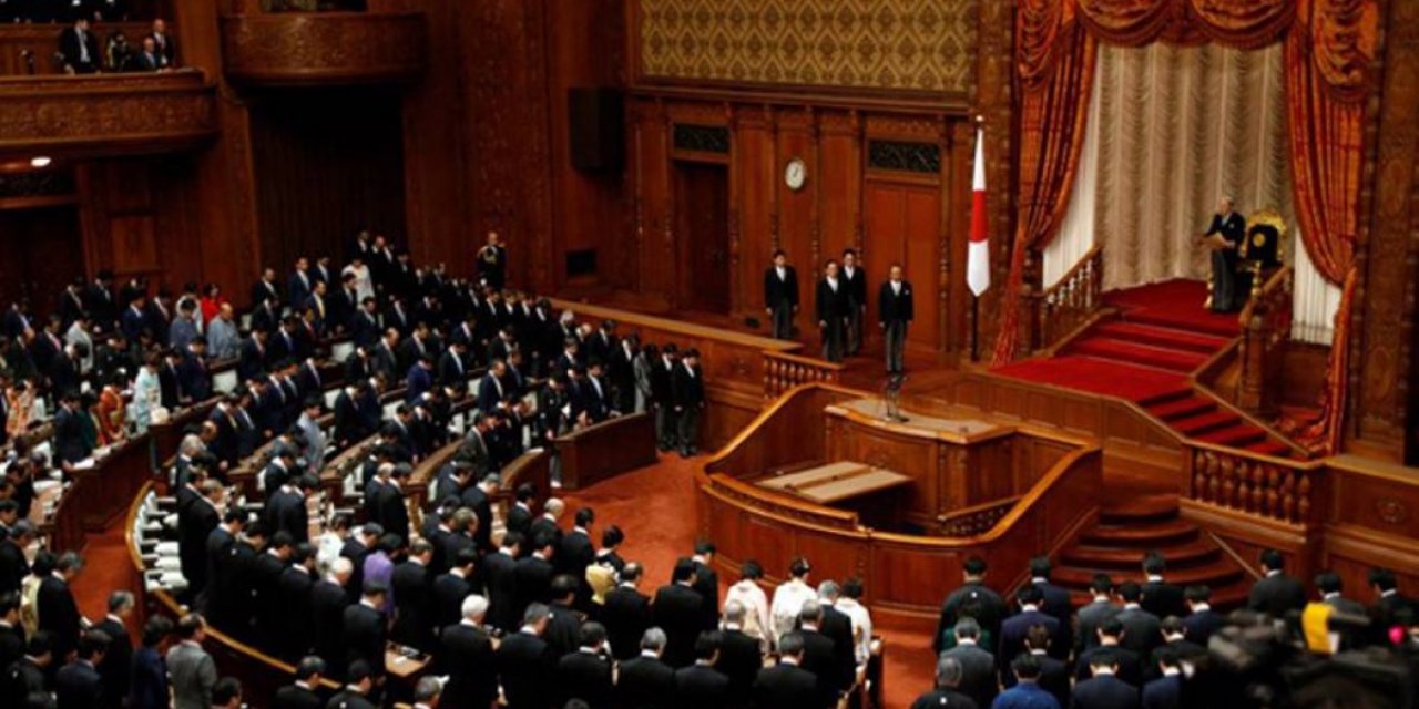Japonya'da meclis seçiminde LDP çoğunluğu korudu