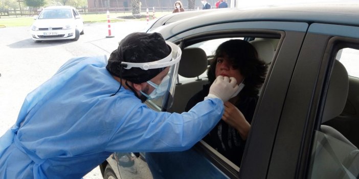 Türkiye’de ilk: Öğrenciler için ’PCR numune alma noktası’ oluşturuldu