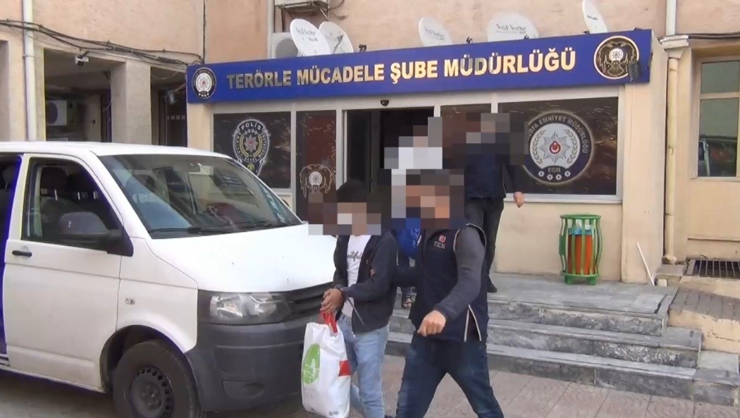 Terör Örgütü Üyesi Oldukları Belirlenen 3 Kişi Tutuklandı