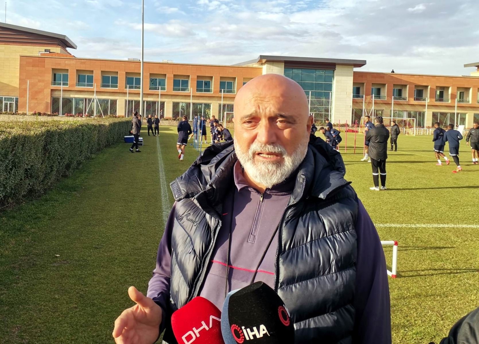 Hikmet Karaman: "Kayserispor’un Varını Yoğunu Ortaya Koyması Gereken Bir Maç"