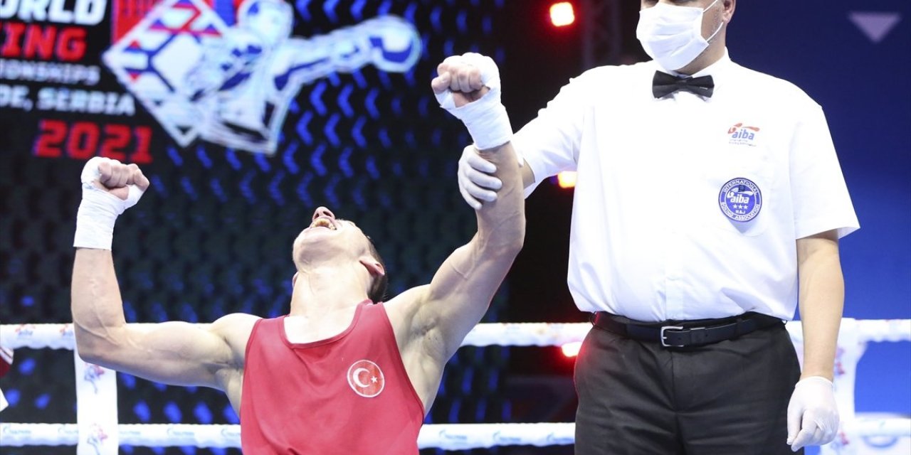 Kerem Özmen Dünya Boks Şampiyonası'nda yarı finalde