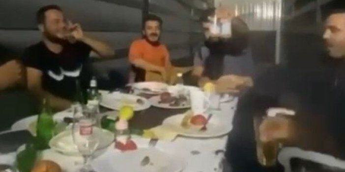 Tır dorsesindeki çilingir sofralı alem, sürücüleri şaşkına çevirdi