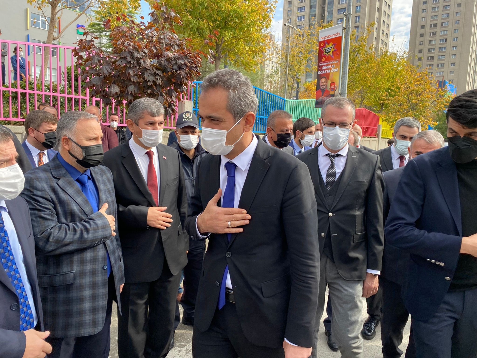 Bakan Özer, “Yüz Yüze Eğitime Devam Etme Kararlılığı İçerisindeyiz”