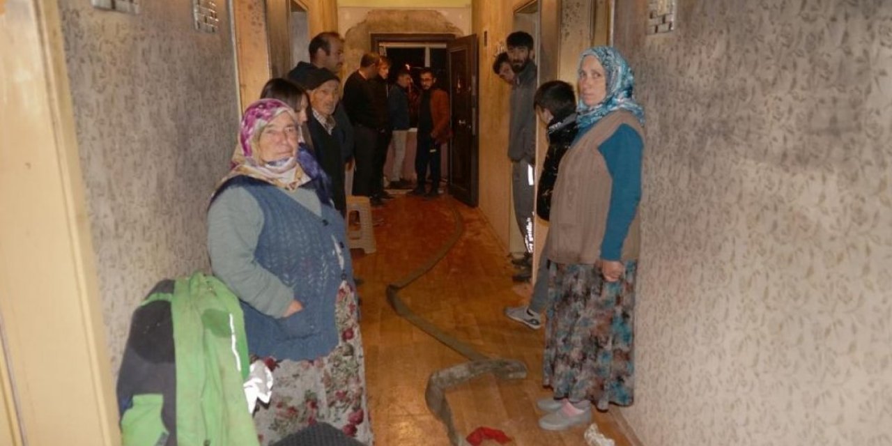 Kastamonu’da evde yangın çıkmasın diye nöbet tutuyorlar