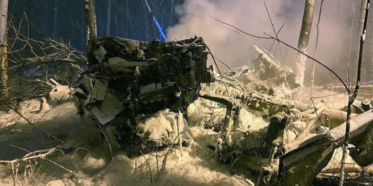 Rusya’da düşen kargo uçağındaki 7 kişi hayatını kaybetti