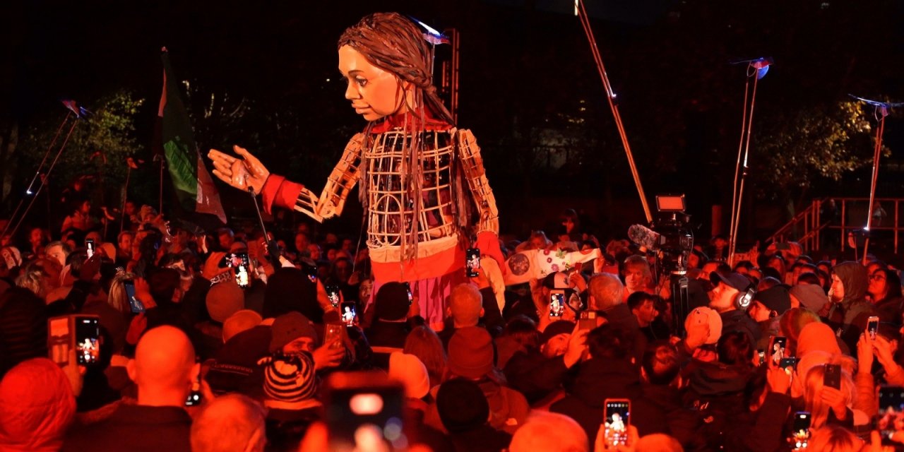 Mülteci çocuk kuklası "Emel" yolculuğunu tamamladı