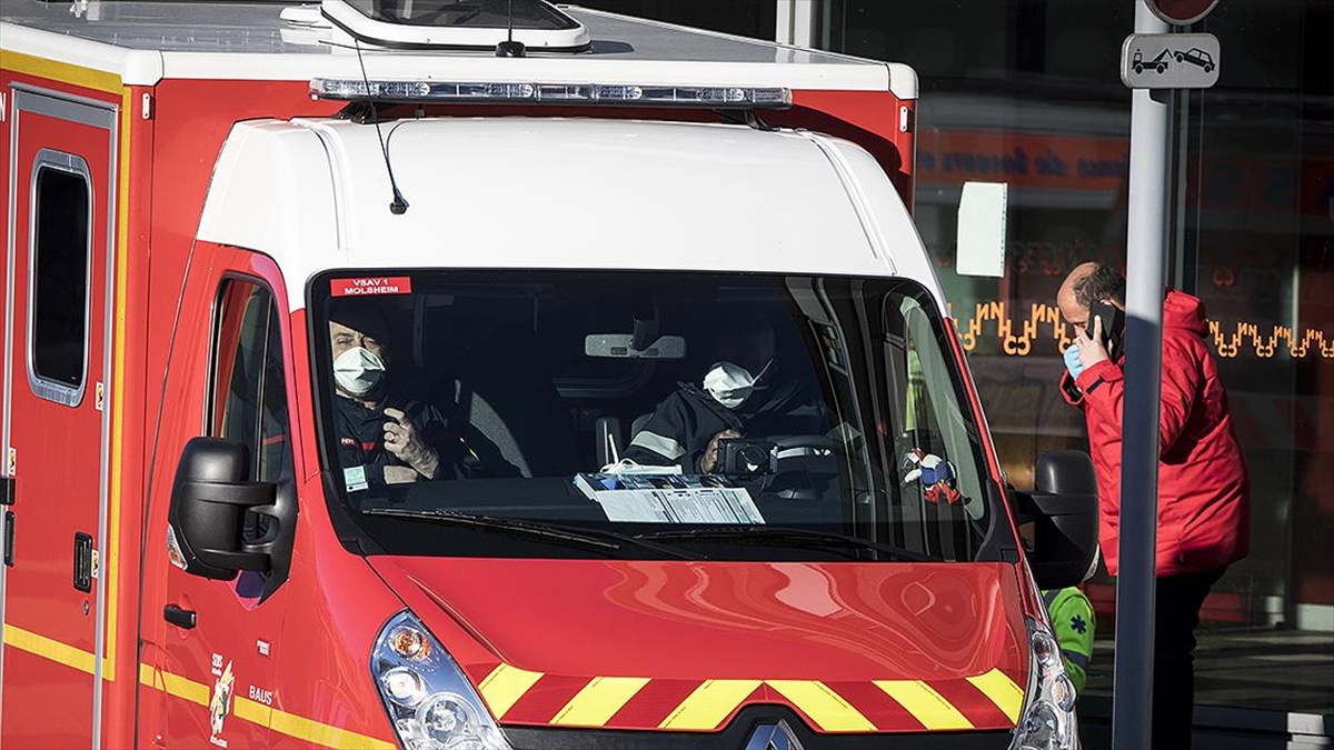 Fransa'nın Birçok Hastanesinde Acil Servisler Hizmet Veremeyecek Duruma Geldi