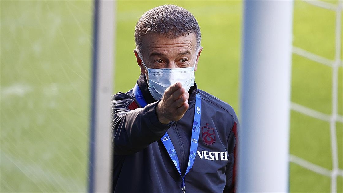 Trabzonspor Kulübü Başkanı Ahmet Ağaoğlu, Camiadan Sabır İstedi