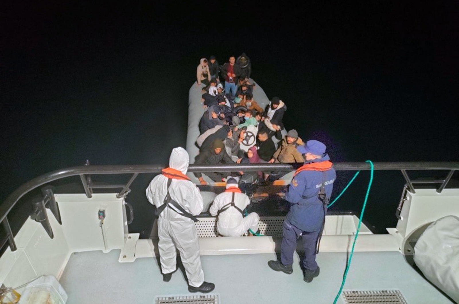 Marmaris ve Datça’da 45 göçmen kurtarıldı