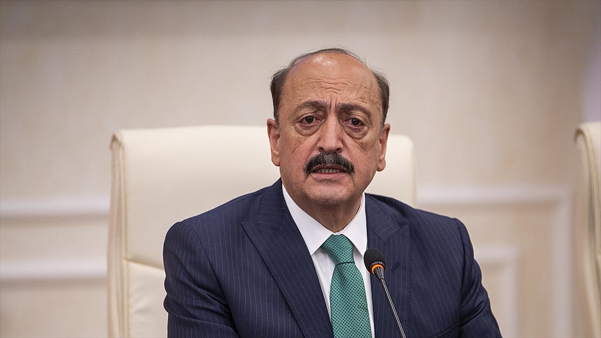 Bakan Bilgin: Enflasyon Karşısında Emeği Koruyacak Bir Asgari Ücretin Belirlenmesi Düşüncesiyle Hareket Ediyoruz