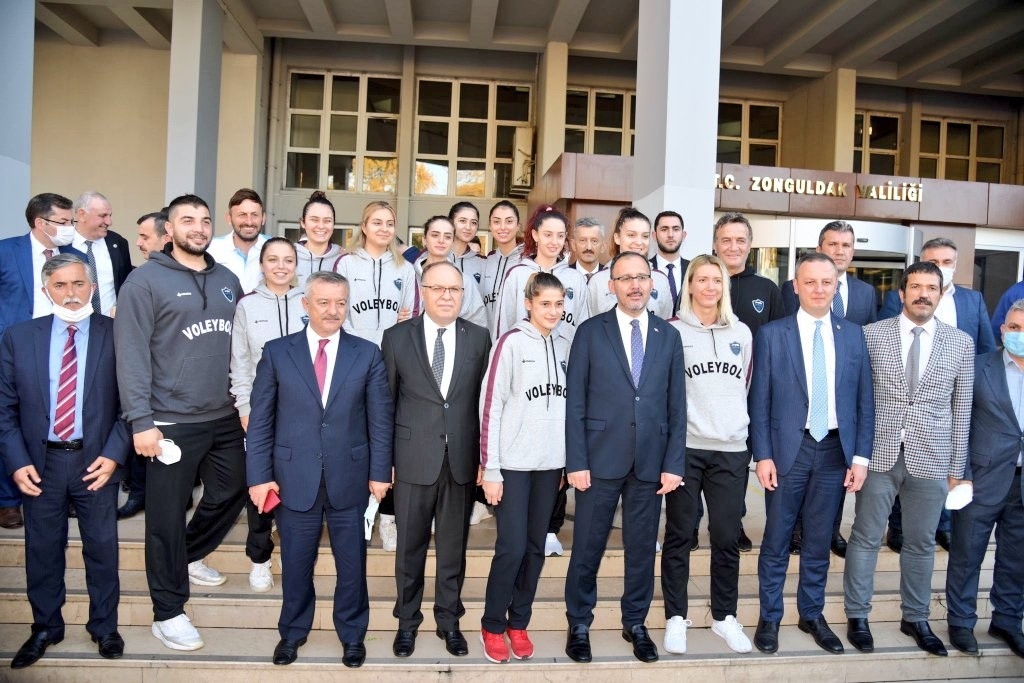 Kasapoğlu: "’Yakın Işıkları, Türkiye Aydınlansın’ Diyerek Başladığımız Yolculuk Heyecanla Devam Ediyor"