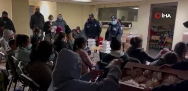 Meksika’da bir tırın kasasından 83 kaçak göçmen çıktı