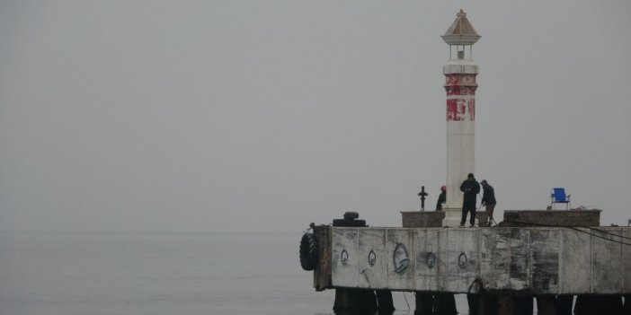 Çanakkale Boğazı yoğun sis nedeniyle gemi trafiğine kapandı