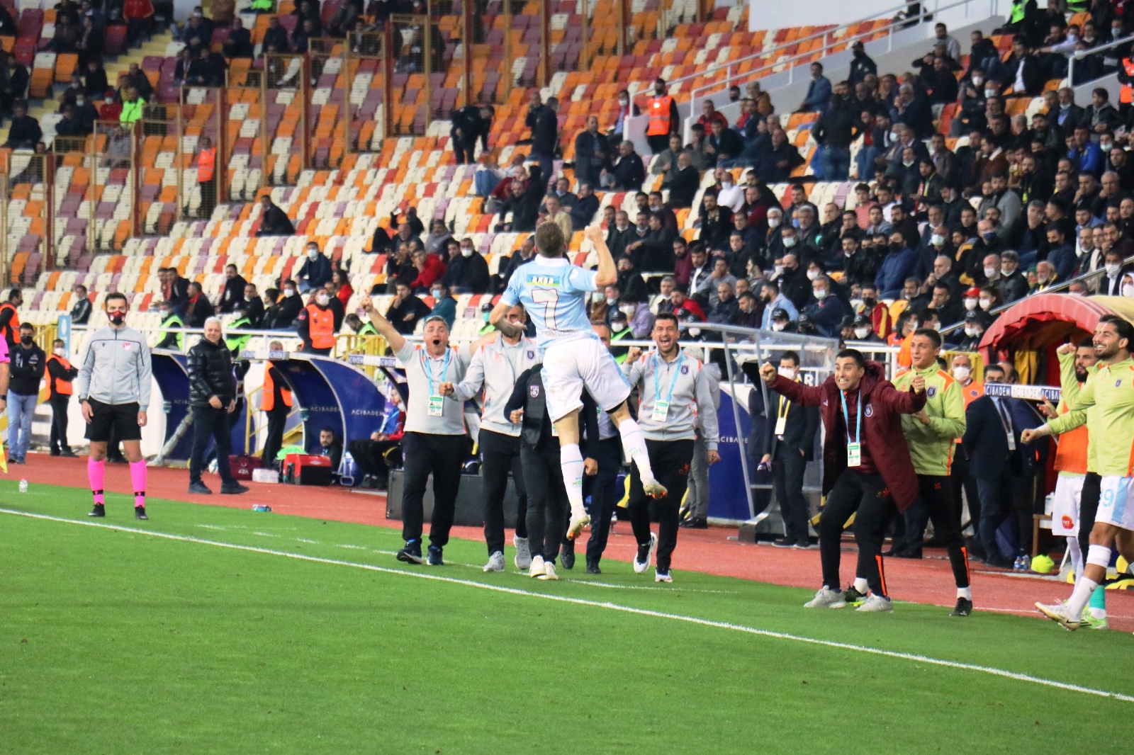 Spor Toto Süper Lig: Yeni Malatyaspor: 1 - Medipol Başakşehir: 3 (maç Sonucu)